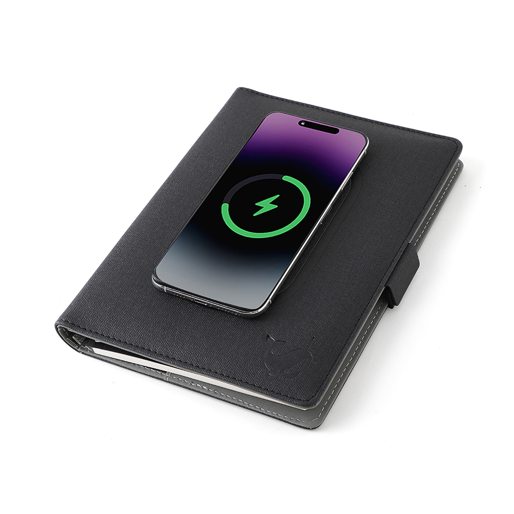 Wireless Charging A5 Notebook with Built-In Power Bank - OGON0012-Wayo Sample-Scene-2.JPG