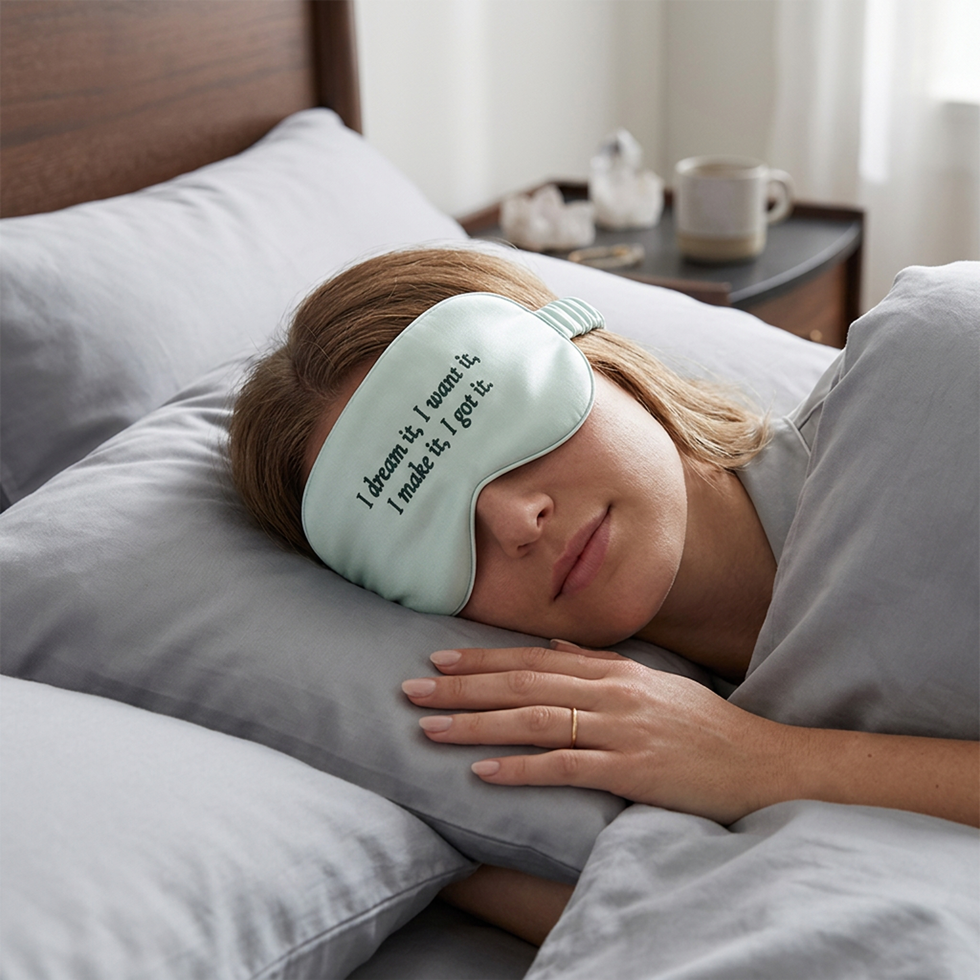 Premium Sleeping Mask - 100% Mulberry Silk - Wayo Product Image